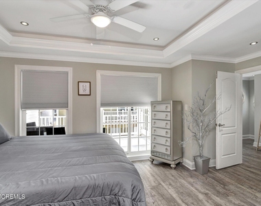 5 Fielder Avenue - Photo Thumbnail 4