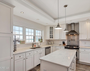 5 Fielder Avenue - Photo Thumbnail 14