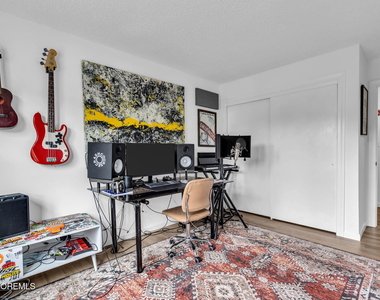 62 Diane Drive - Photo Thumbnail 8