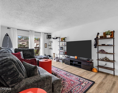 62 Diane Drive - Photo Thumbnail 2