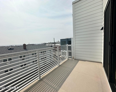 218 3rd Avenue - Photo Thumbnail 28
