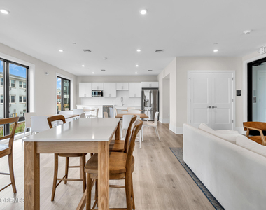 218 3rd Avenue - Photo Thumbnail 25
