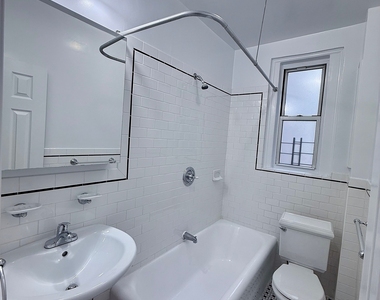 West 13 Street - Photo Thumbnail 2