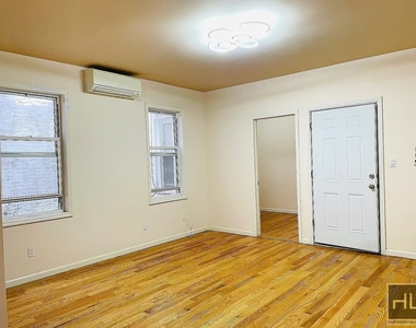 Bayridge Avenue - Photo Thumbnail 5