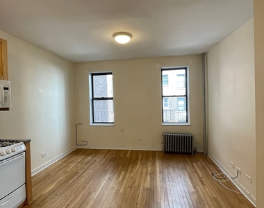 East 89 Street - Photo Thumbnail 1