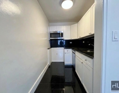 East 63 Street - Photo Thumbnail 1