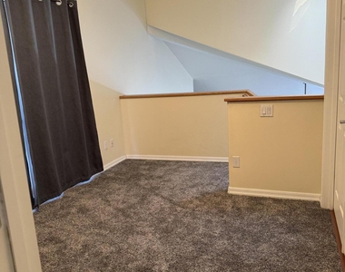 3953 E Flossmoor Avenue - Photo Thumbnail 11