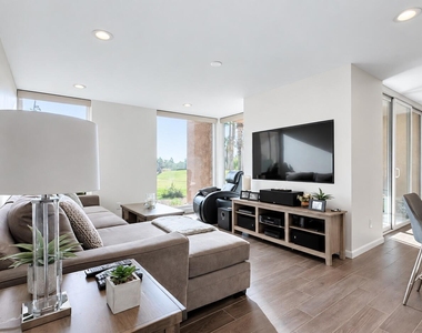 7401 N Scottsdale Road - Photo Thumbnail 1