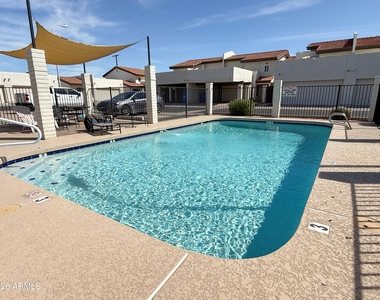 7772 N 19th Drive - Photo Thumbnail 22