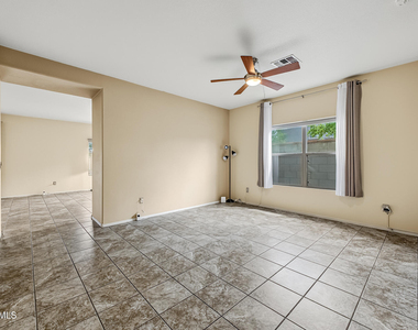 2664 S Southwind Drive - Photo Thumbnail 7