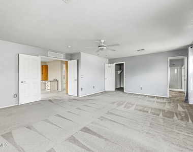 2664 S Southwind Drive - Photo Thumbnail 18