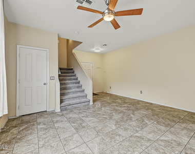 2664 S Southwind Drive - Photo Thumbnail 8