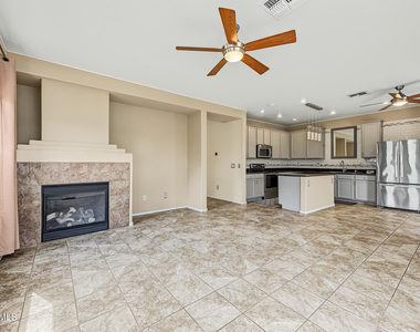 2664 S Southwind Drive - Photo Thumbnail 11