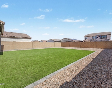 40320 W Bravo Drive - Photo Thumbnail 38