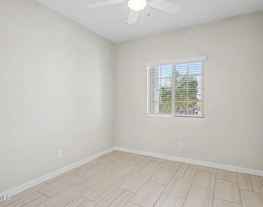 40320 W Bravo Drive - Photo Thumbnail 20