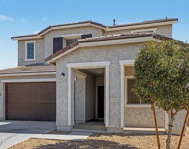 40320 W Bravo Drive - Photo Thumbnail 3