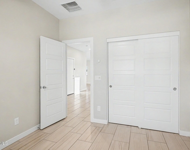40320 W Bravo Drive - Photo Thumbnail 21