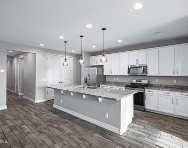 25602 S 224th Place - Photo Thumbnail 12