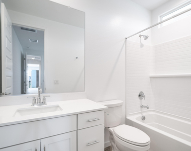 8326 E Prairie Avenue - Photo Thumbnail 18
