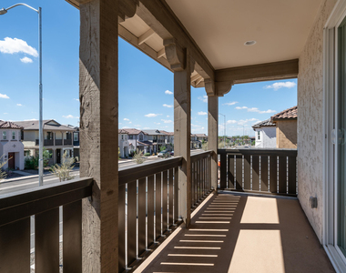 8326 E Prairie Avenue - Photo Thumbnail 26