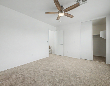 7500 E Deer Valley Road - Photo Thumbnail 20