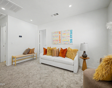 7500 E Deer Valley Road - Photo Thumbnail 25