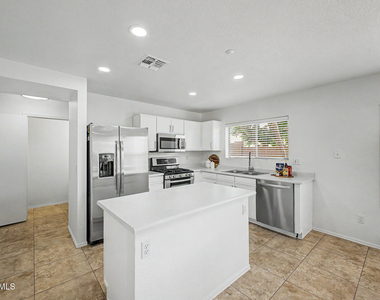 7500 E Deer Valley Road - Photo Thumbnail 8
