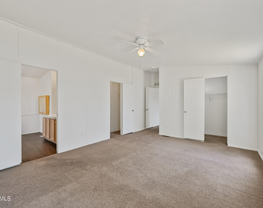 8601 N 103rd Avenue - Photo Thumbnail 15