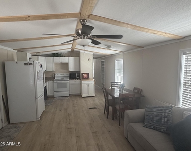 146 N Merrill Road N - Photo Thumbnail 7