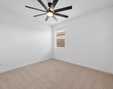 16033 W Cottontail Lane - Photo Thumbnail 13