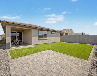 16033 W Cottontail Lane - Photo Thumbnail 20