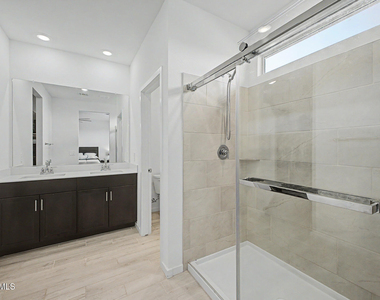 16033 W Cottontail Lane - Photo Thumbnail 7