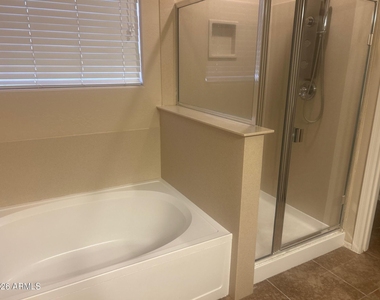 681 E Navajo Trail - Photo Thumbnail 21