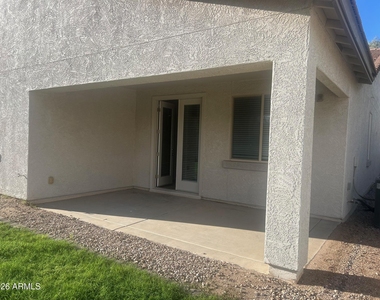 681 E Navajo Trail - Photo Thumbnail 22