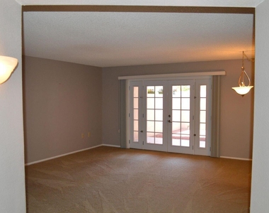 19238 N Camino Del Sol -- - Photo Thumbnail 17