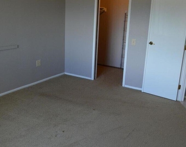 19238 N Camino Del Sol -- - Photo Thumbnail 14