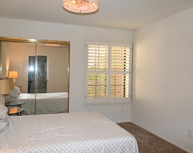 8300 E Via De Ventura -- - Photo Thumbnail 15