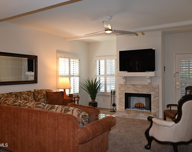 8300 E Via De Ventura -- - Photo Thumbnail 4