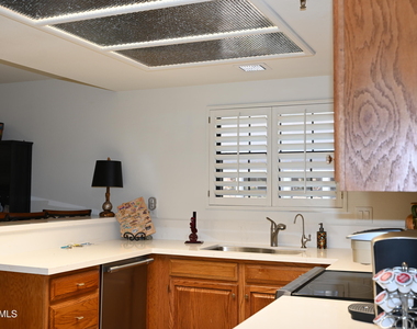 8300 E Via De Ventura -- - Photo Thumbnail 12
