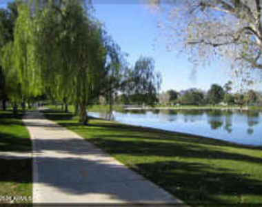 8300 E Via De Ventura -- - Photo Thumbnail 23
