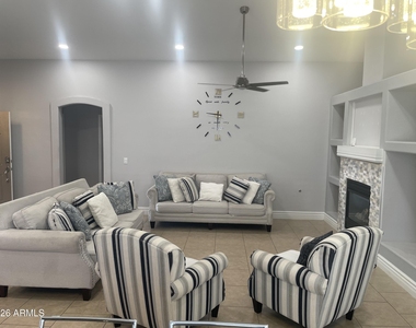 14927 N 133rd Lane - Photo Thumbnail 5