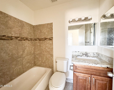 2739 W Rancho Drive - Photo Thumbnail 14