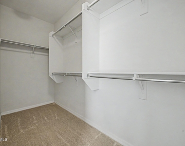 8747 W Solano Drive - Photo Thumbnail 16