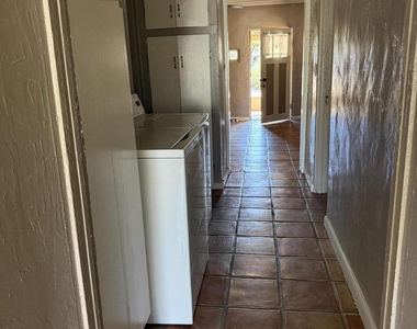 38 W Thomas Lane - Photo Thumbnail 14
