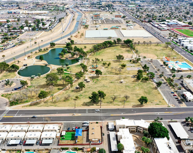 2501 W Belmont Avenue - Photo Thumbnail 30