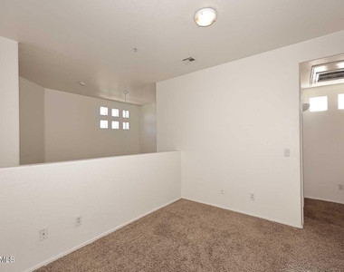 9070 E Gary Road - Photo Thumbnail 14