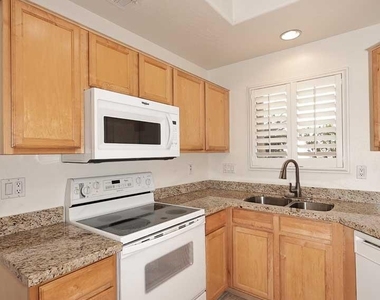 9070 E Gary Road - Photo Thumbnail 12