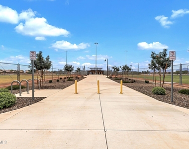 40885 W Agave Road - Photo Thumbnail 49
