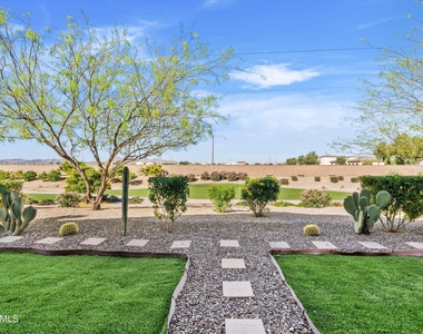 36154 N Puente Alto Avenue - Photo Thumbnail 29