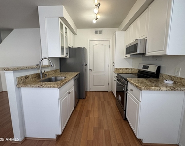 1701 E Colter Street - Photo Thumbnail 6